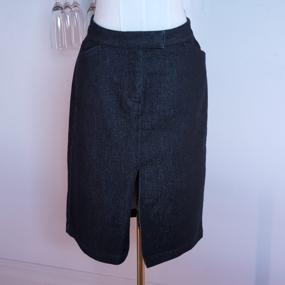 Tailored Armani Exchange Textured Pencil Skirt in Black